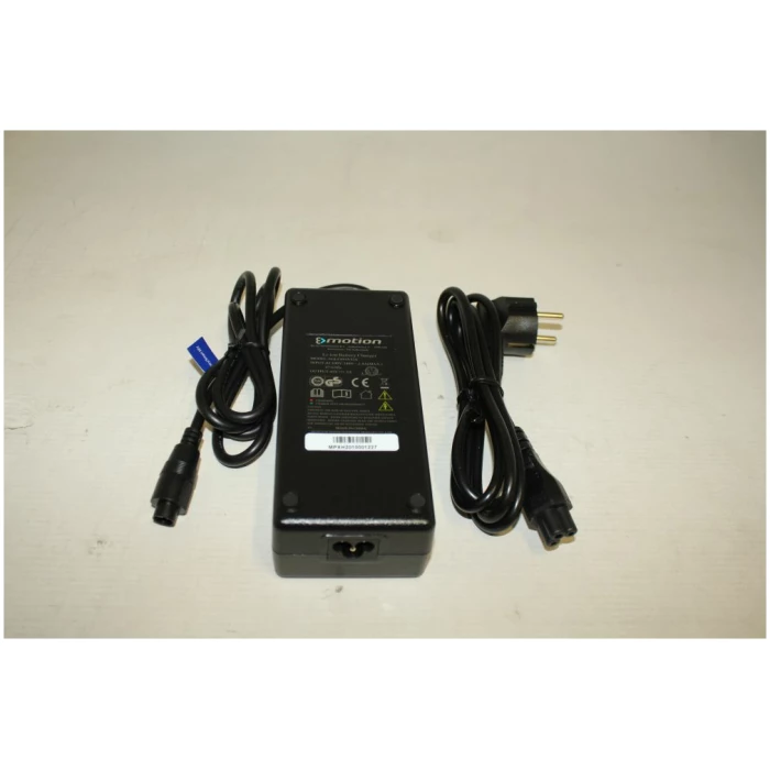 Merkloos EBP OPLADER E-MOT 36V ACCU MIDRANGE/ENTRY 2A ZW V3 Zwart