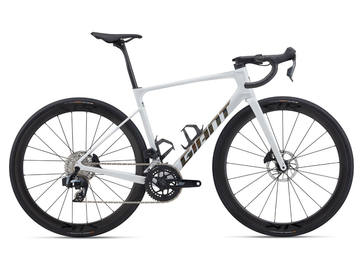 Giant Defy Advanced Pro 1 Wit Heren 2026
